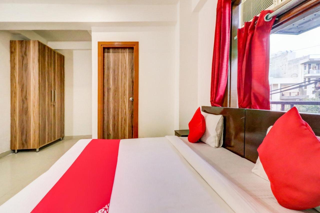 Hotel Oyo 71597 The Shivaay Residency Gurgáon Exteriér fotografie